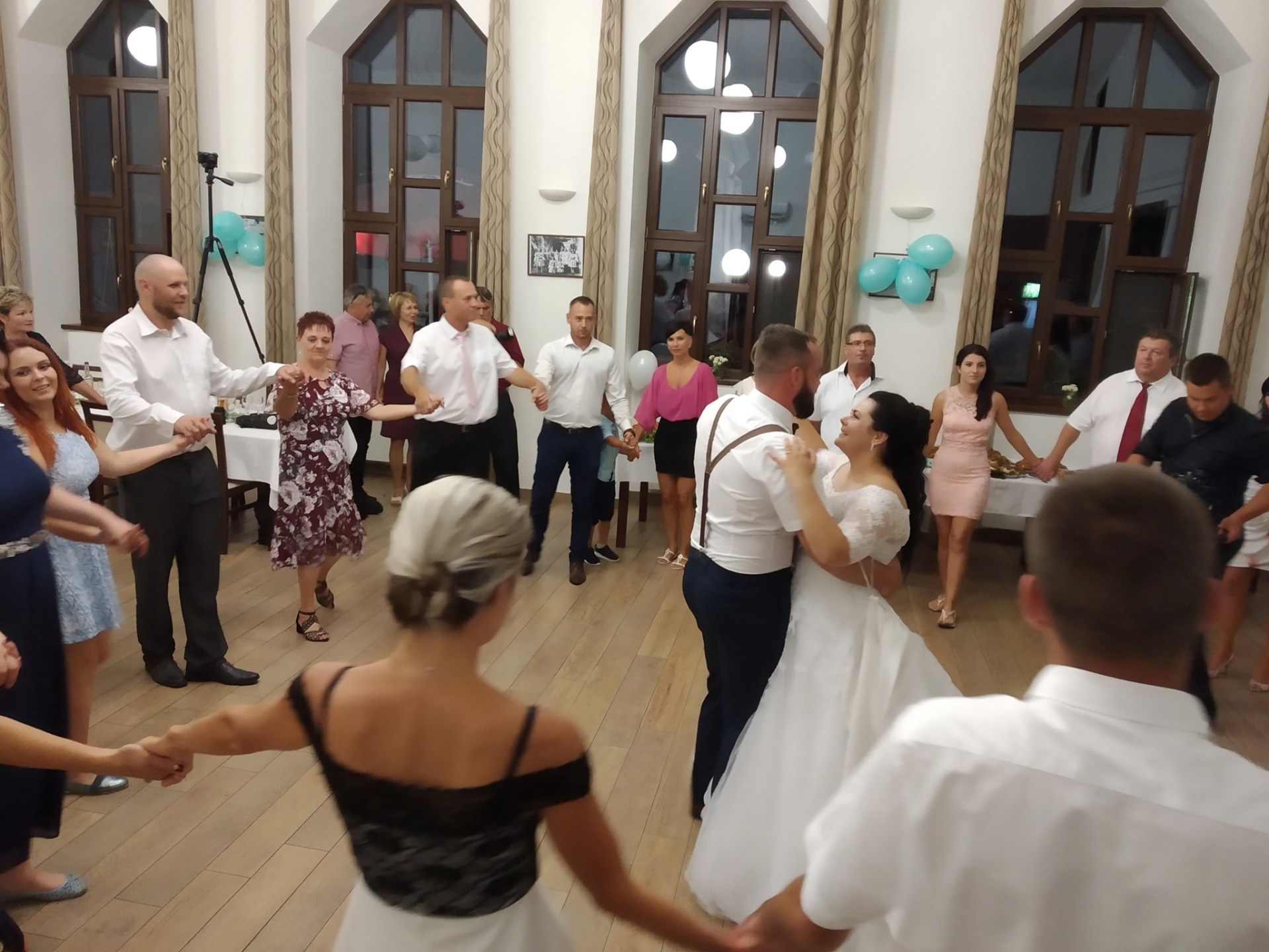 DJ Ivan Mach -  svatba Uherský Ostroh - Restaurace pod Lipou